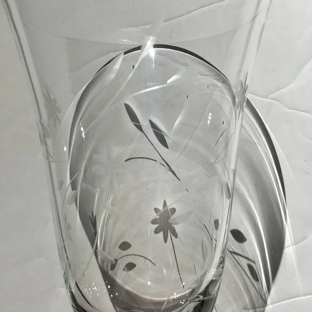 TULIP STEM BELL SHAPENWINE GLASS SET OF 2 ART GLASS RUBY RED 8